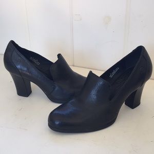 Born high heel loafer size 8